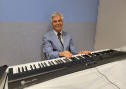 Boris Vogel performing at the reception
